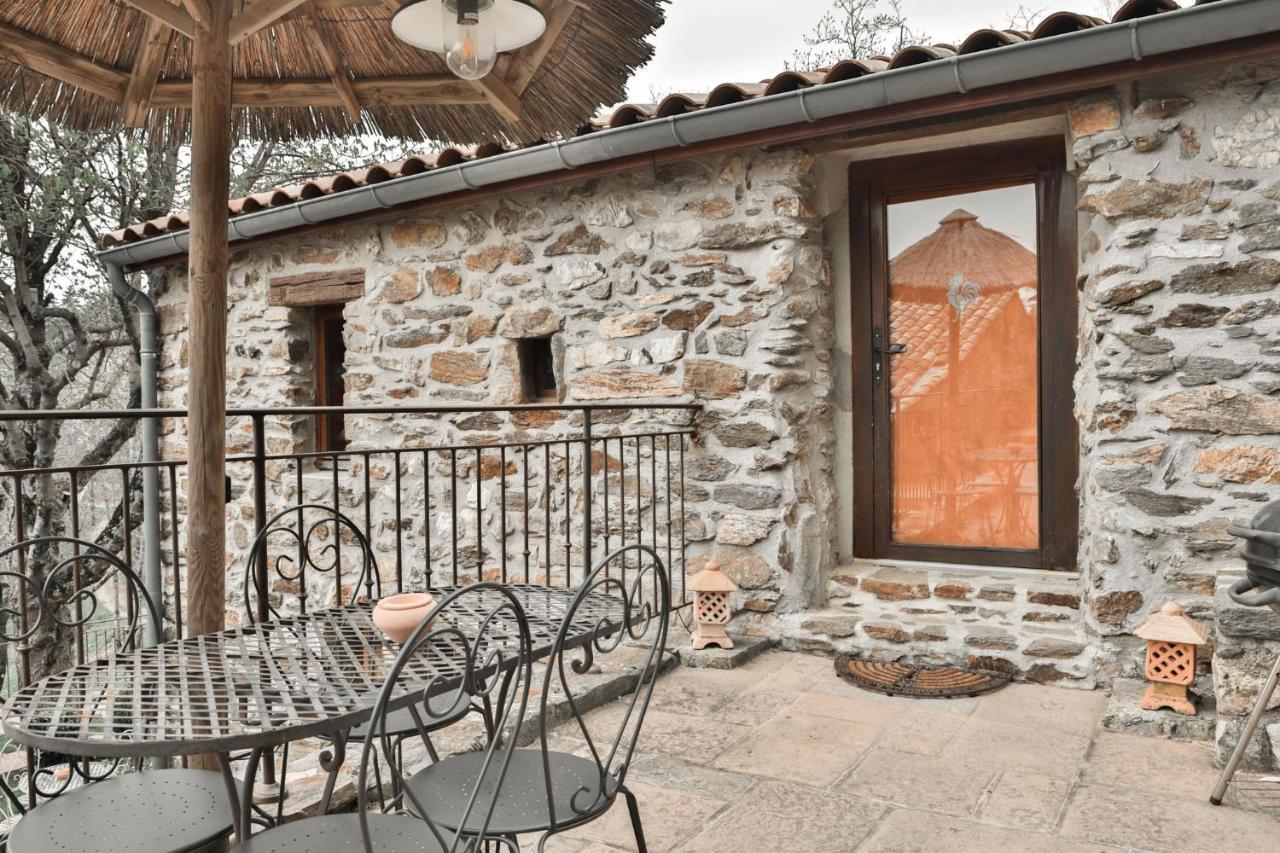 Guest house Le Hameau De La Mure *